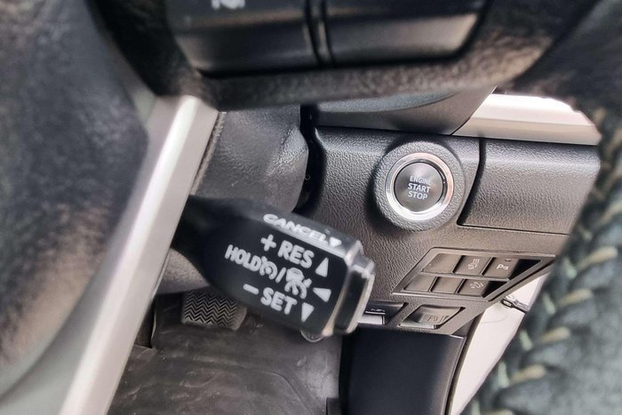 2021 Toyota Hilux SR5