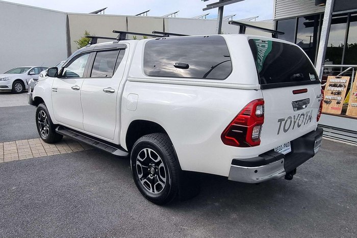 2021 Toyota Hilux SR5