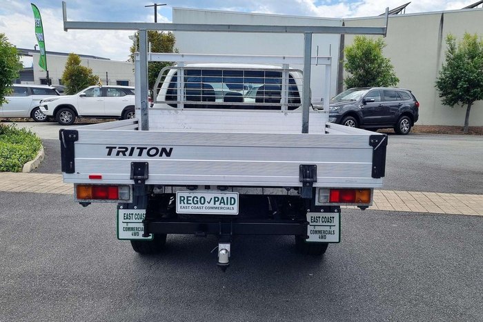 2022 Mitsubishi Triton GLX