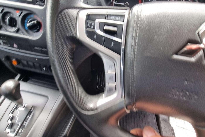 2022 Mitsubishi Triton GLX