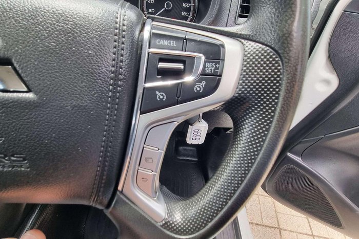 2022 Mitsubishi Triton GLX