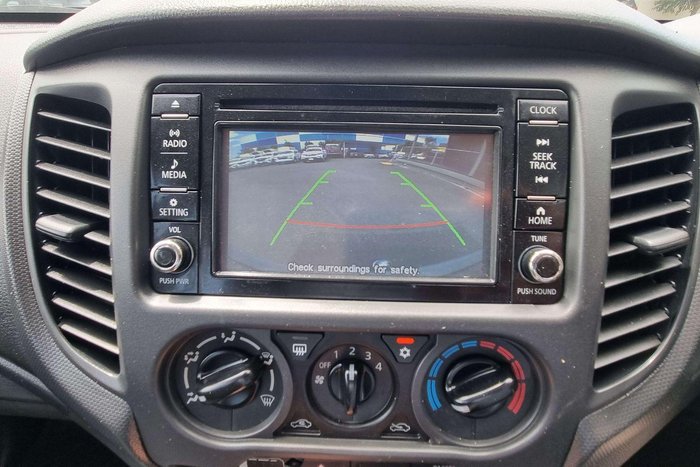 2022 Mitsubishi Triton GLX