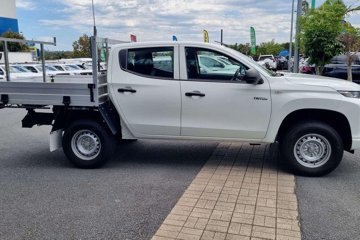 2022 Mitsubishi Triton GLX
