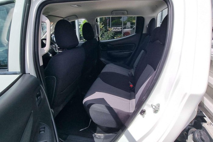 2022 Mitsubishi Triton GLX