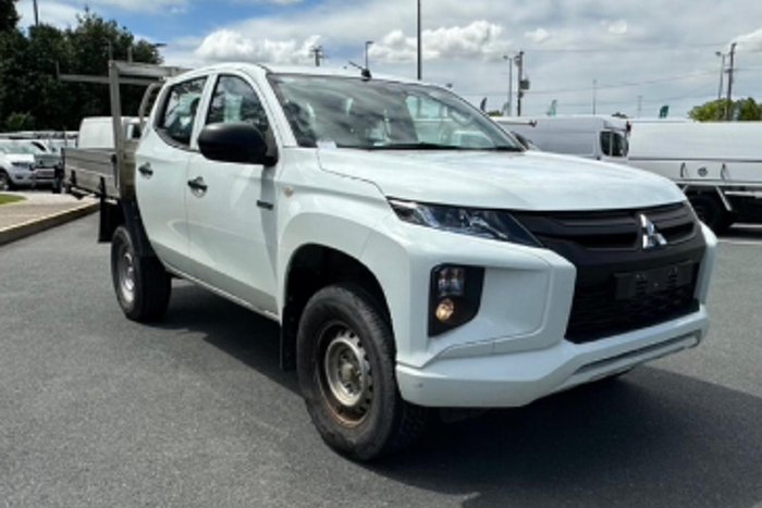 2022 Mitsubishi Triton GLX
