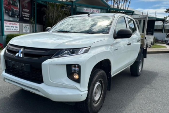 2022 Mitsubishi Triton GLX