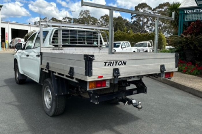 2022 Mitsubishi Triton GLX