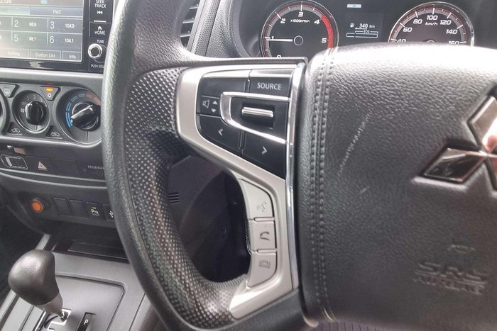 2022 Mitsubishi Triton GLX