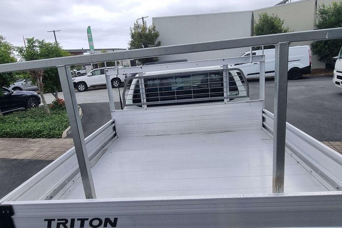 2022 Mitsubishi Triton GLX