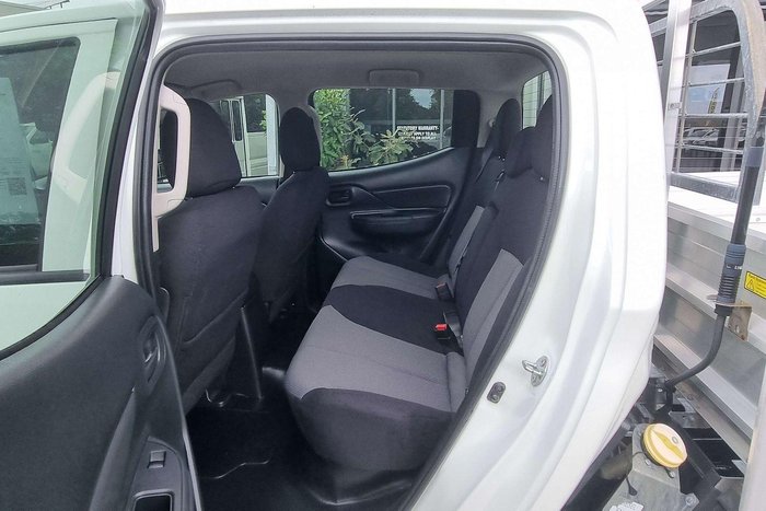 2022 Mitsubishi Triton GLX