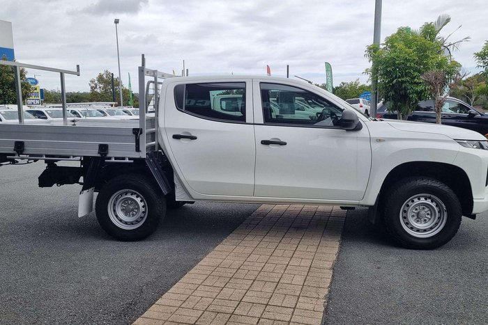 2022 Mitsubishi Triton GLX