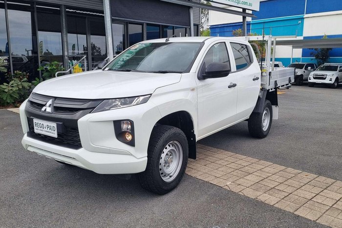 2022 Mitsubishi Triton GLX
