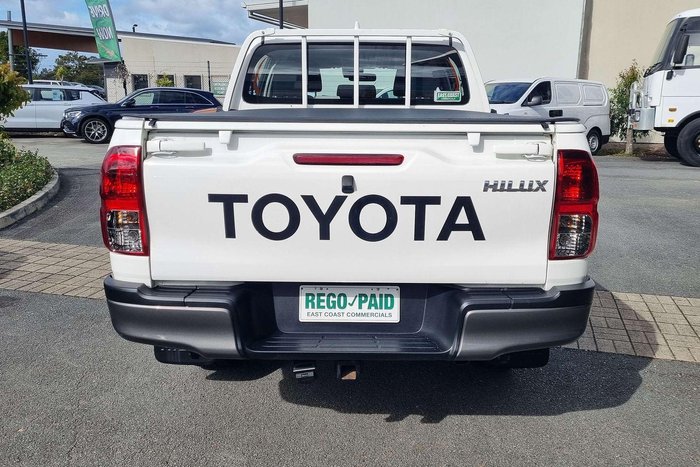 2022 Toyota Hilux SR