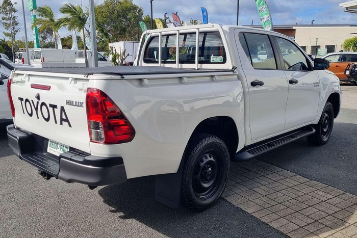 2022 Toyota Hilux SR