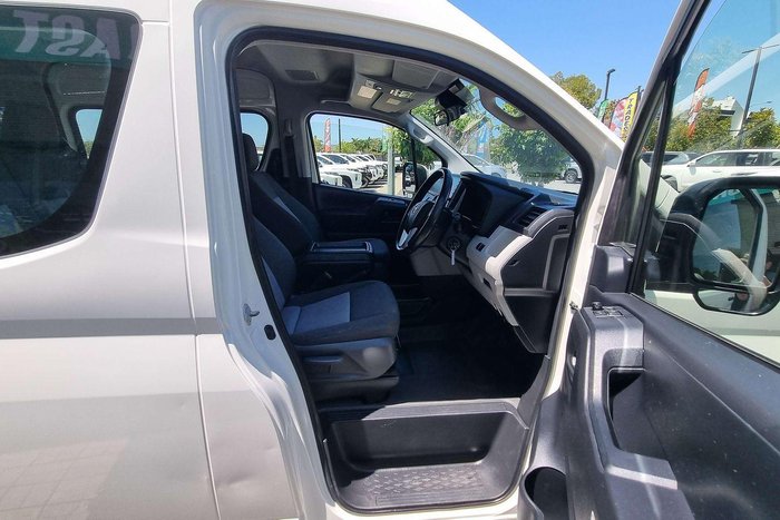 2021 Toyota Hiace Commuter