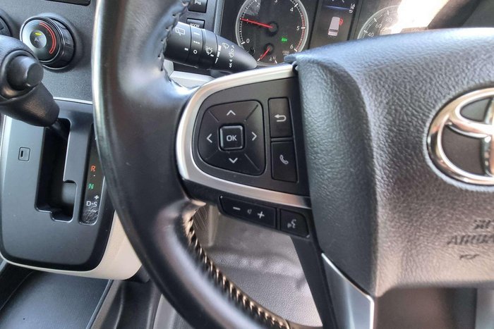 2021 Toyota Hiace Commuter