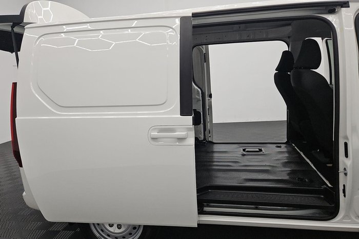 2023 Hyundai STARIA LOAD