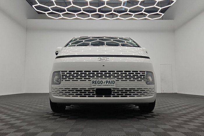 2023 Hyundai STARIA LOAD