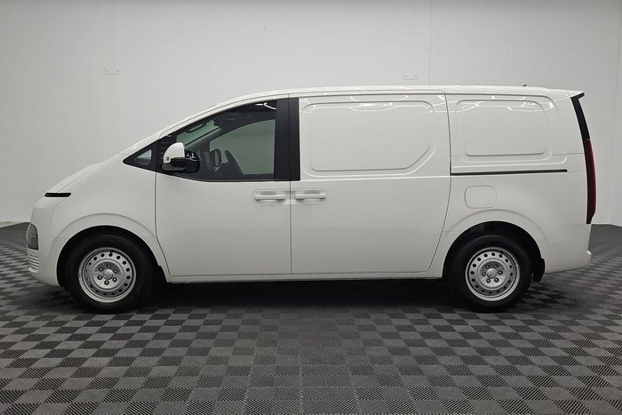 2023 Hyundai STARIA LOAD
