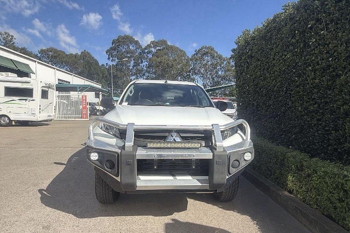 2021 Mitsubishi Triton GLX