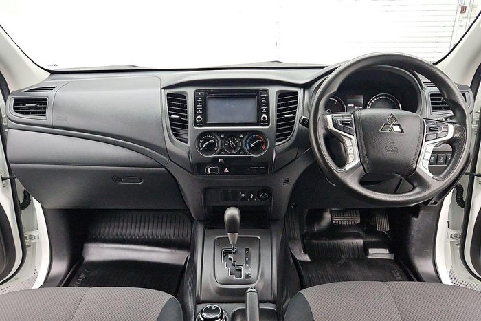 2021 Mitsubishi Triton GLX