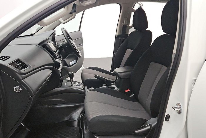 2021 Mitsubishi Triton GLX