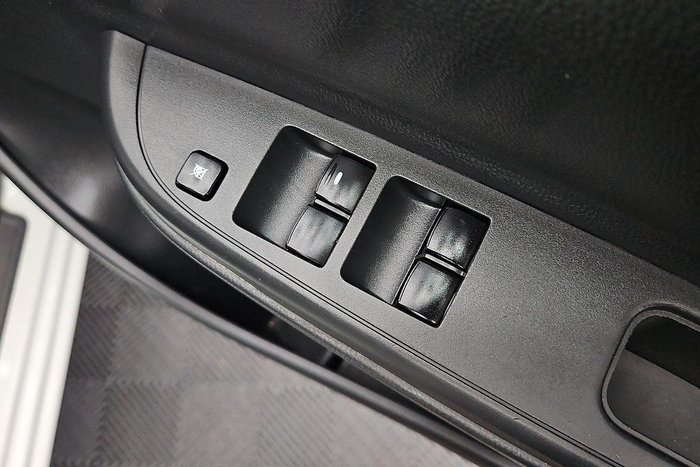 2021 Mitsubishi Triton GLX