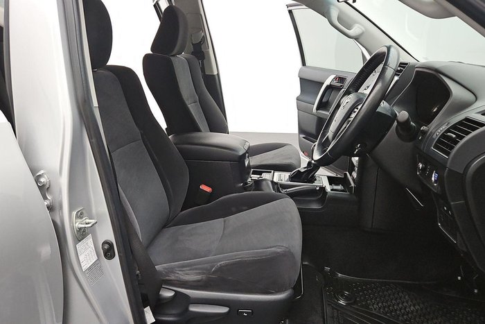 2023 Toyota Landcruiser Prado GXL