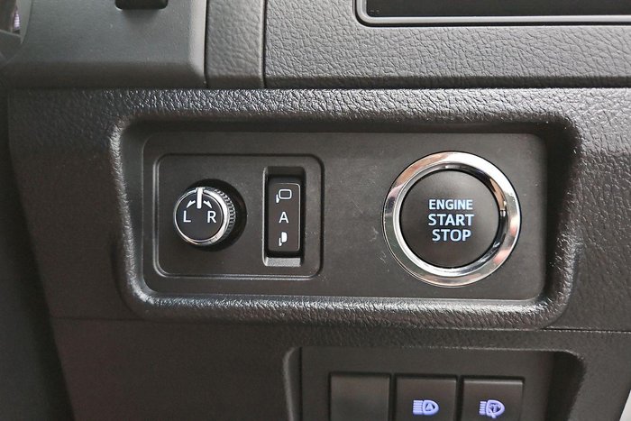 2023 Toyota Landcruiser Prado GXL