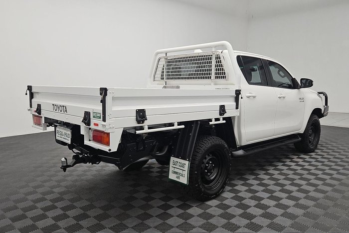 2022 Toyota Hilux SR