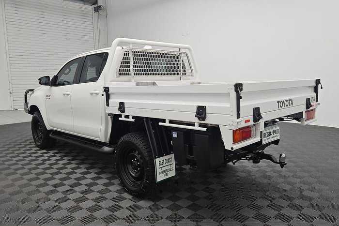 2022 Toyota Hilux SR