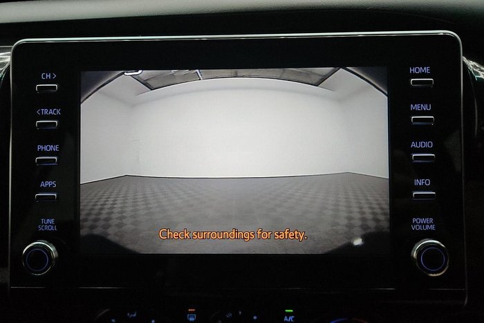 2022 Toyota Hilux SR