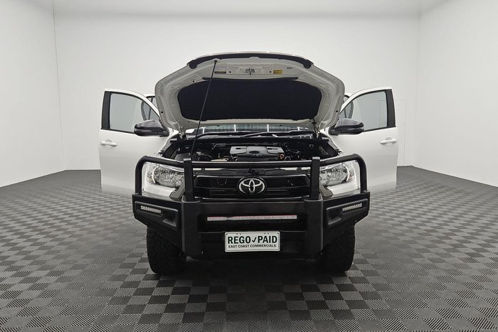 2022 Toyota Hilux SR