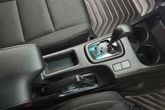 2022 Toyota Hilux SR