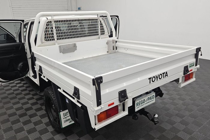 2022 Toyota Hilux SR