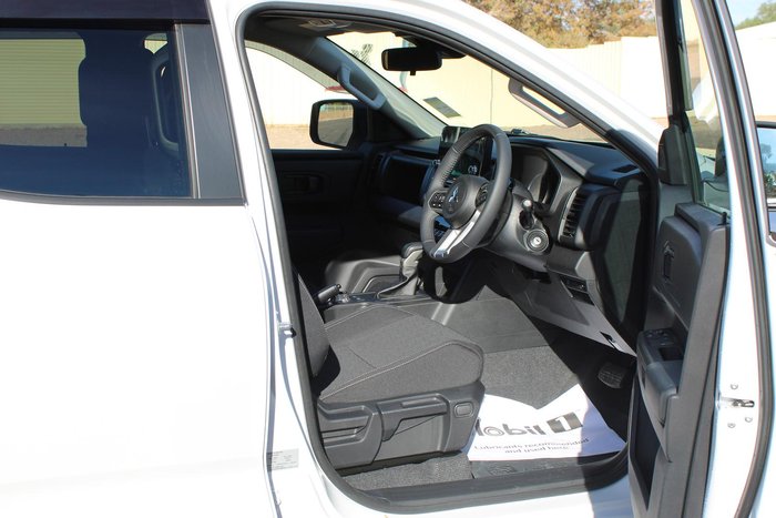 2025 Mitsubishi Triton GLX-R