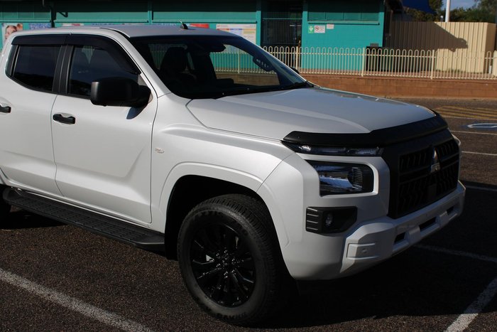 2025 Mitsubishi Triton GLX-R