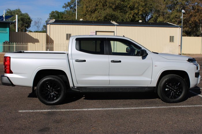 2025 Mitsubishi Triton GLX-R
