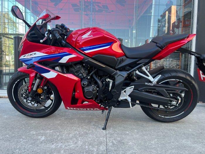 2025 Honda CBR650RAC RED