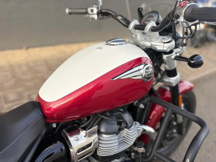 2023 Royal Enfield Super Meteor 650