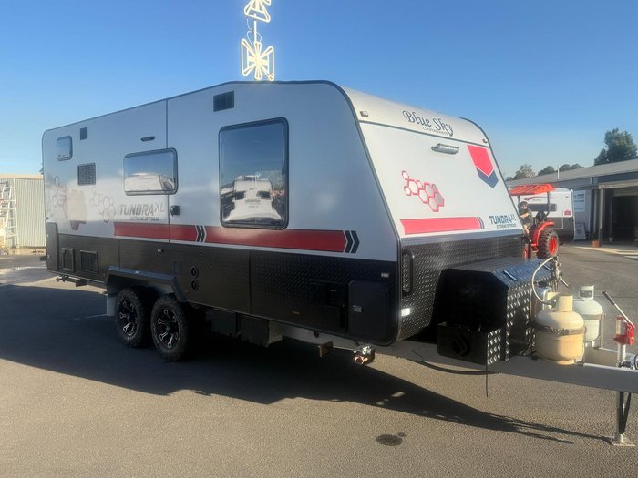 2021 Blue Sky Tundra Xl Extreme 20'8