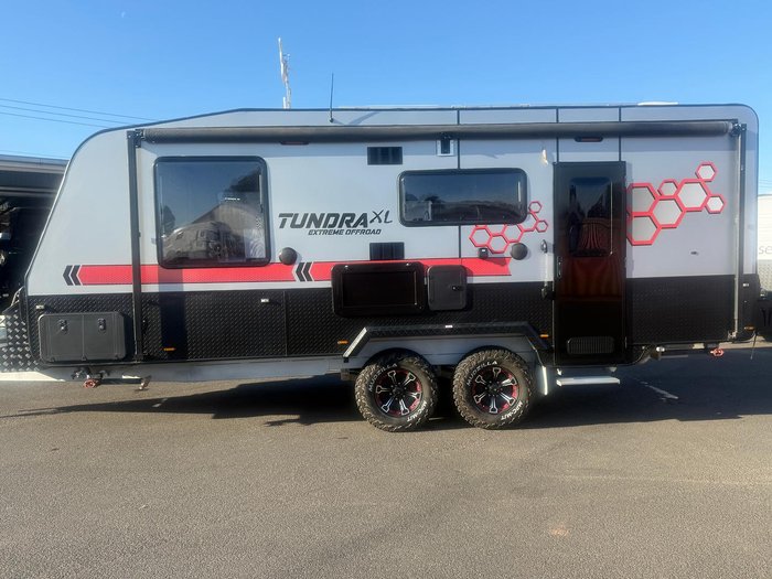 2021 Blue Sky Tundra Xl Extreme 20'8
