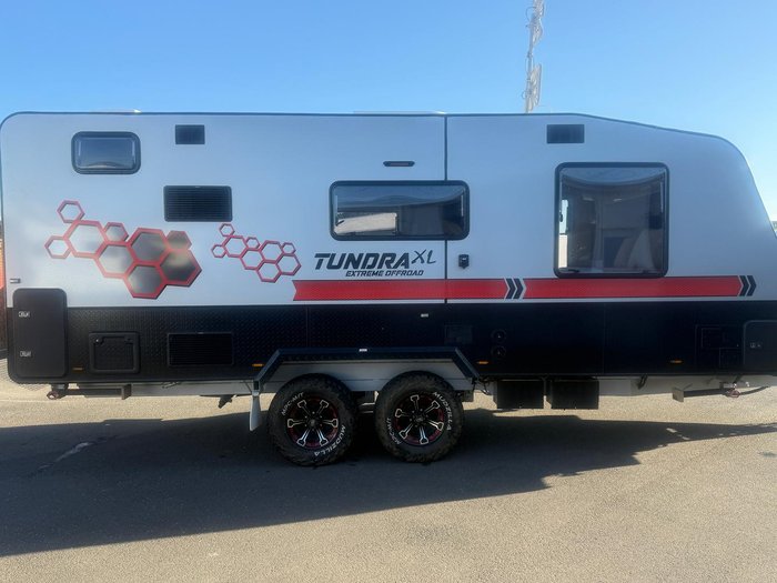 2021 Blue Sky Tundra Xl Extreme 20'8