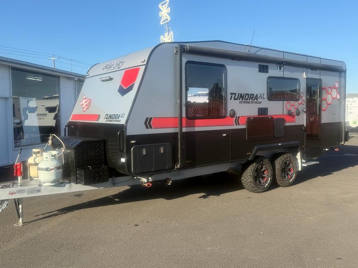 2021 Blue Sky Tundra Xl Extreme 20'8