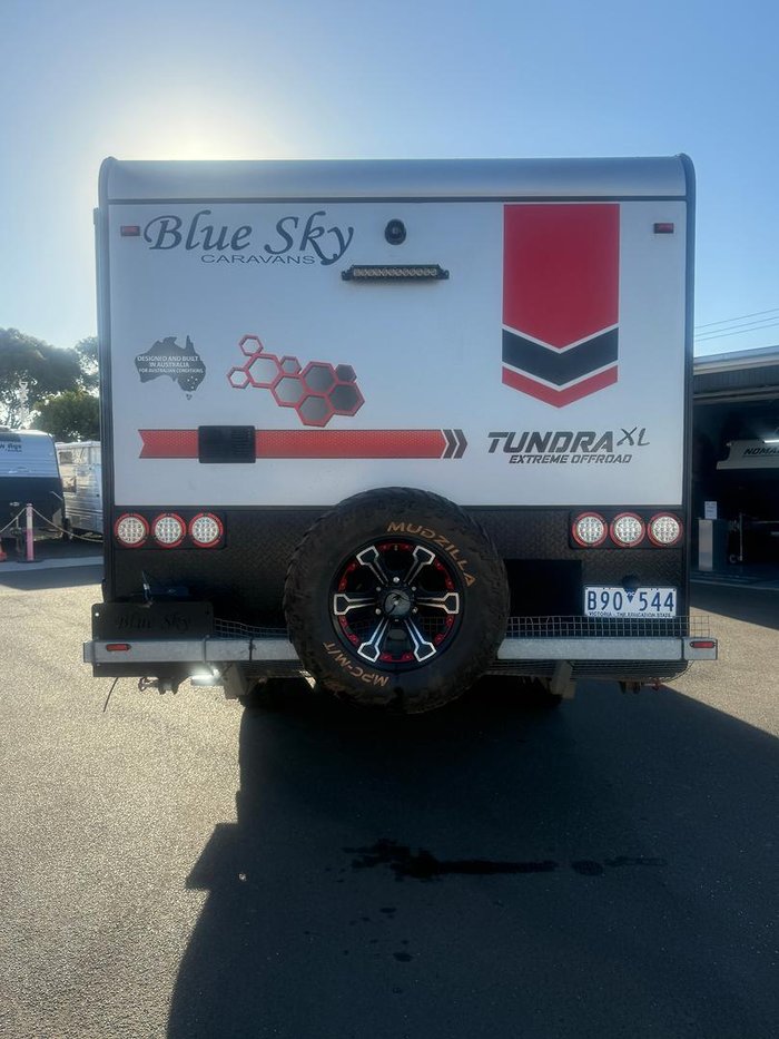 2021 Blue Sky Tundra Xl Extreme 20'8