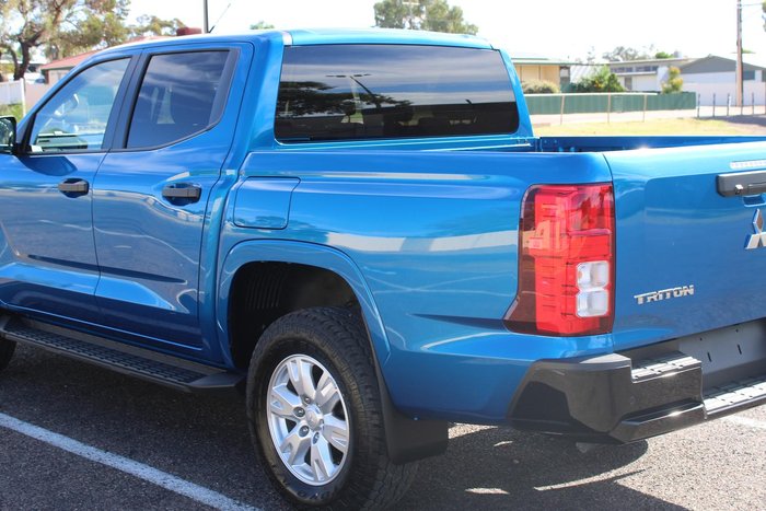 2026 Mitsubishi Triton GLX+