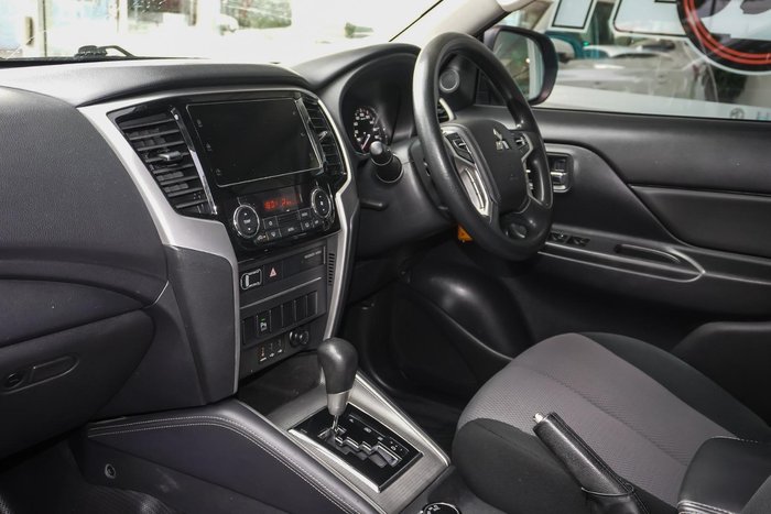 2019 Mitsubishi Triton GLX+
