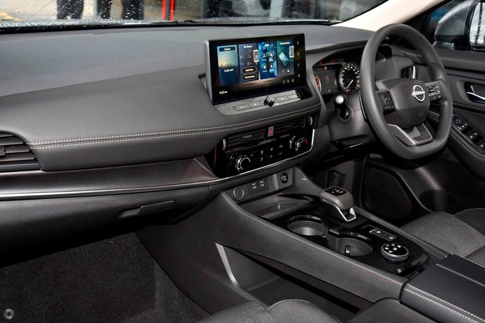 2026 Nissan X-TRAIL ST