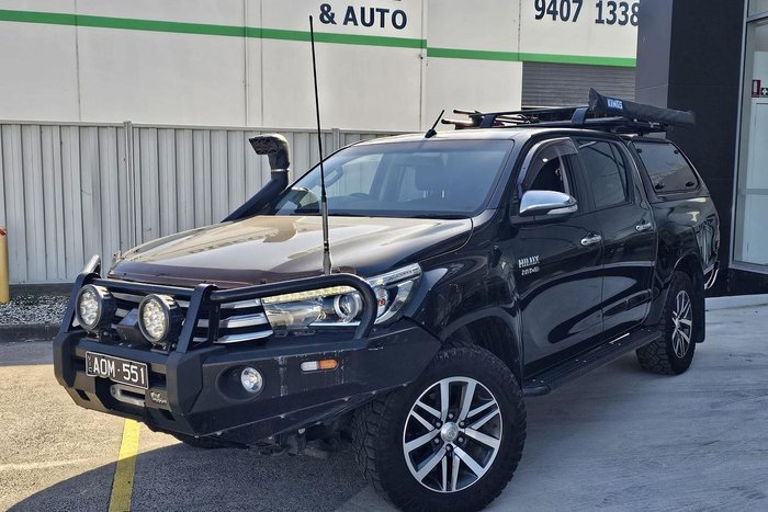 2017 Toyota Hilux SR5
