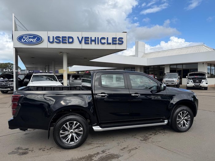 2025 Isuzu D-MAX LS-U+ MY24 4X4 Dual Range Basalt Black